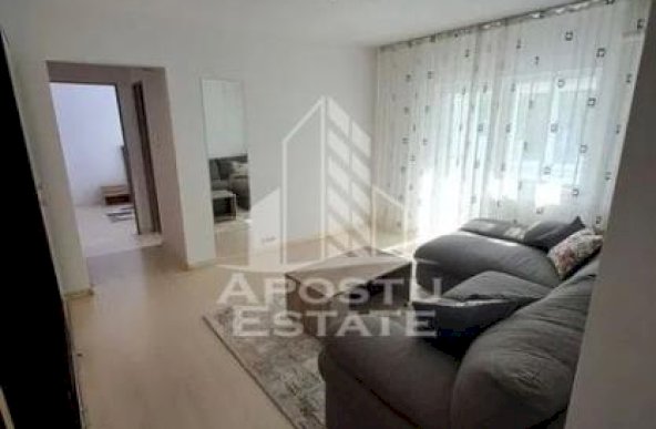 Apartament cu 3 camere, etajul 2, centrala proprie, zona Soarelui