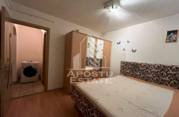 Apartament cu 2 camere, decomandat, zona Girocului