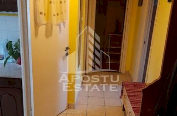 Apartament cu 2 camere, decomandat, langa Medicina, centrala proprie