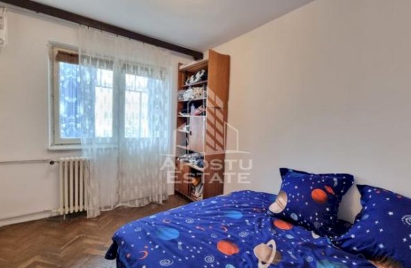 Apartament 2 camere, etaj intermediar, zona Dacia