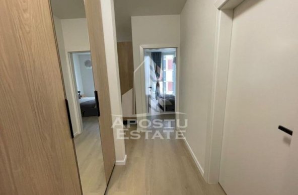 Apartament cu 2 camere, loc de parcare, zona Torontalului