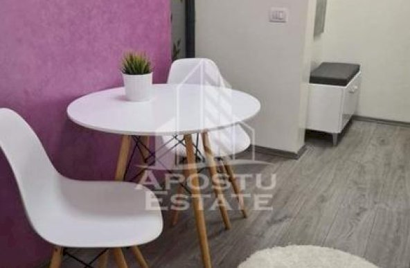 Apartament decomamdat,renovat,2 camere,Girocului