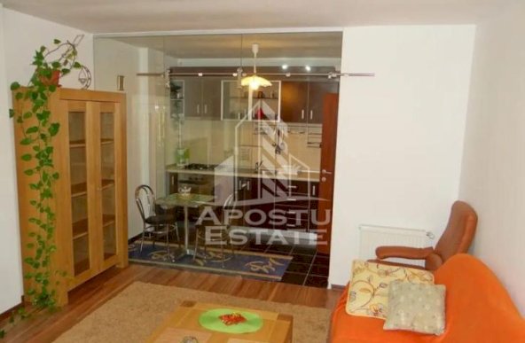 Apartament 2 camere ,loc de parcare ,zona Soarelui