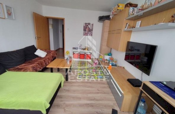 Apartament 2 camere, decomandat. zona Olimpia-Stadion