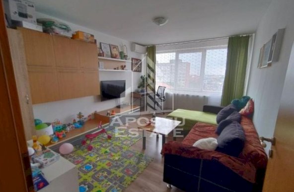 Apartament 2 camere, decomandat. zona Olimpia-Stadion