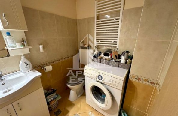 Apartament 1 camera, etaj intermediar, centrala proprie, zona Lipovei