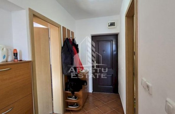 Apartament 1 camera, etaj intermediar, centrala proprie, zona Lipovei