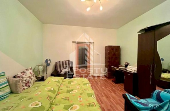 Apartament 2 camere,curte comuna,zona Complexul Studentesc