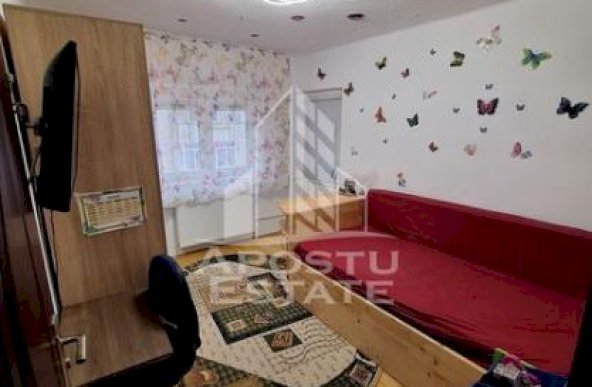 Apartament 3 camere, 2 bai , 2 balcoane in zona Soarelui