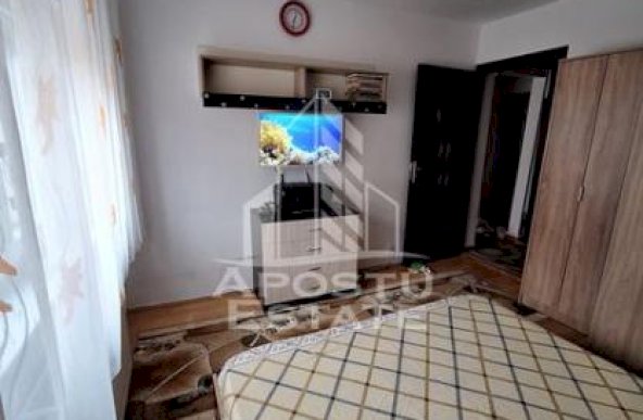 Apartament 3 camere, 2 bai , 2 balcoane in zona Soarelui