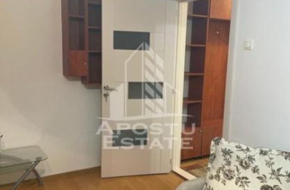 Apartament cu o camera decomandat, Zona Soarelui