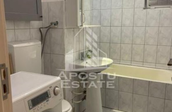 Apartament cu o camera decomandat, Zona Soarelui