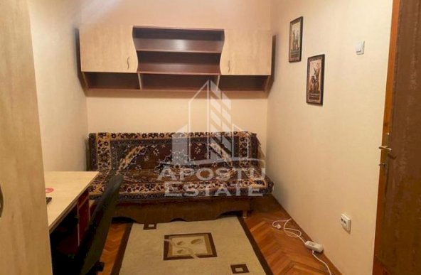 Apartament cu 2 camere in zona Girocului