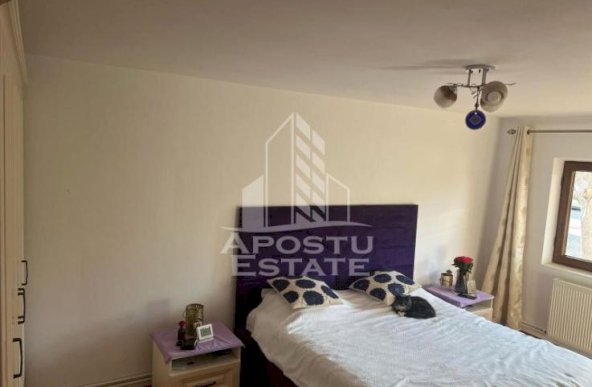 Apartament, 3 camere, centrala proprie, zona Mircea cel Batran