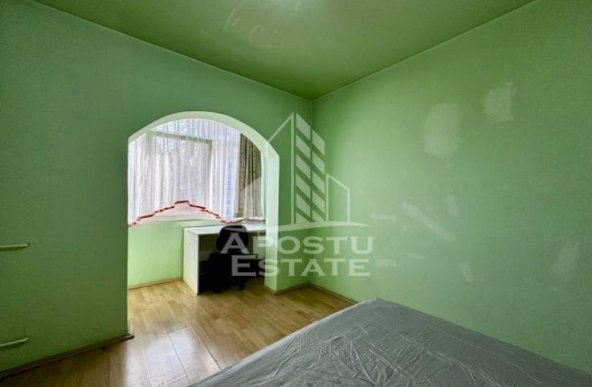 Apartament cu 2 camere,  zona Torontalului