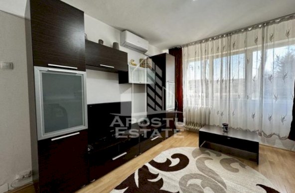 Apartament cu 2 camere,  zona Torontalului