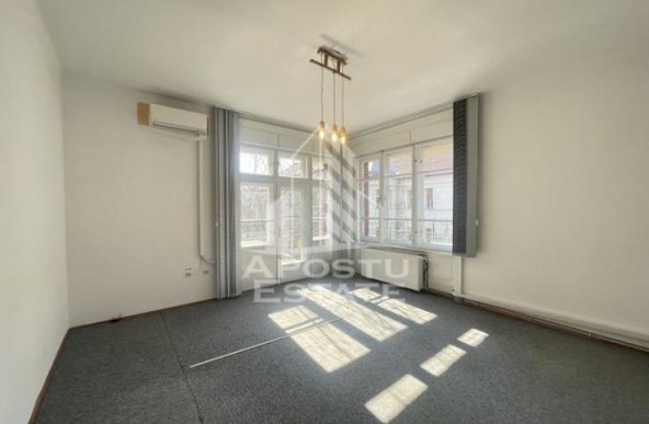 Apartament SAD, 80 mp, Piata 700