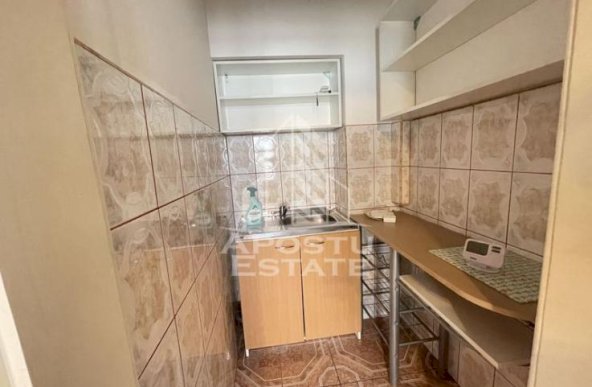 Apartament SAD, 80 mp, Piata 700