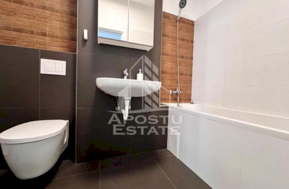 Apartament 2 camere, centrala proprie, loc de parcare, zona Torontal