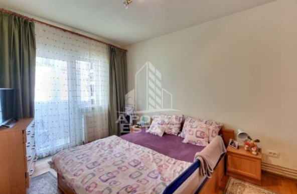 Apartament cu 3 camere, 2 bai, etaj intermediar, Calea Aradului