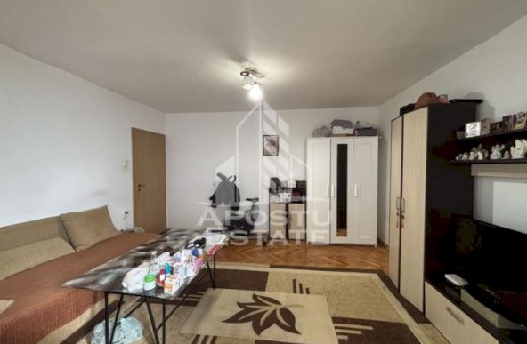 Apartament cu 2 camere in zona Complexului Studentesc, parter inalt