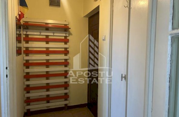 Apartament cu 2 camere, centrala proprie, zona Fabric