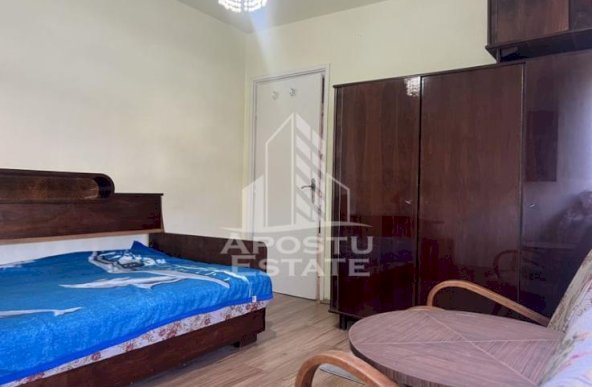 Apartament cu 2 camere, centrala proprie, zona Fabric