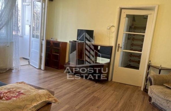 Apartament cu 2 camere, centrala proprie, zona Fabric