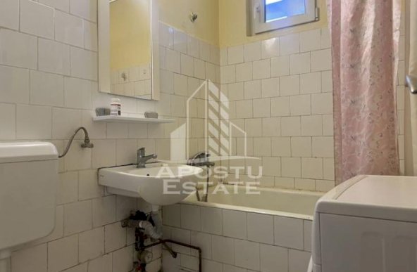 Apartament cu 2 camere, centrala proprie, zona Fabric