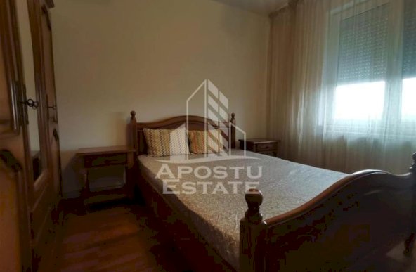 Apartament 3 camere, decomandat, Complexul Studentesc