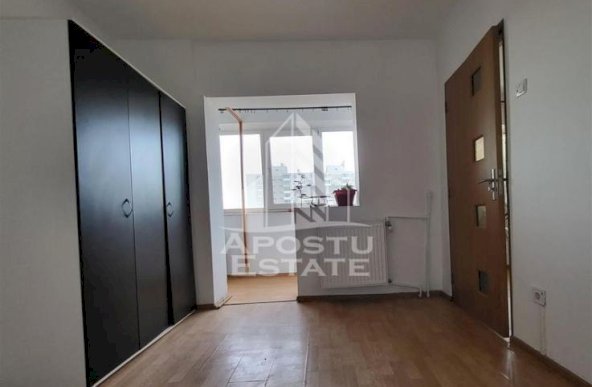 Apartament cu 2 camere, semidecomandat, etaj intemerdiar, zona Sagului