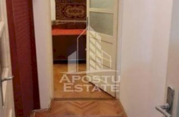 Apartament  2 camere decomandat  Lunei- Printul Turcesc