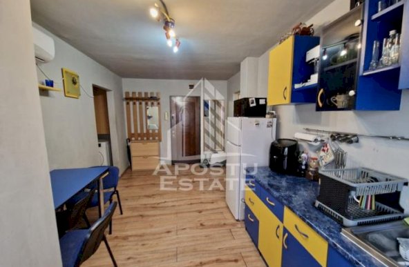 Apartament cu 2 camere, etaj intermediar, zona Girocului