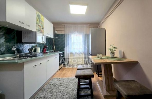 Apartament cu 2 camere, centrala proprie,  renovat, zona Aradului