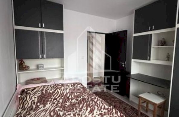 Apartament cu 2 camere in zona Buziasului, centrala termica