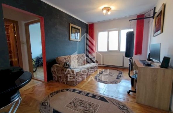 Apartament 3 camere, centrala proprie, bloc anvelopat cu lift, Sagului