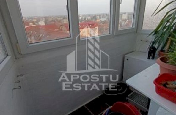 Apartament 3 camere, centrala proprie, bloc anvelopat cu lift, Sagului