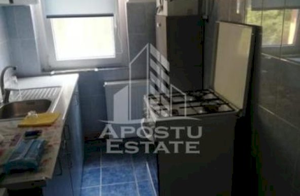 Apartament cu o camera si centrala proprie, zona Buziasului