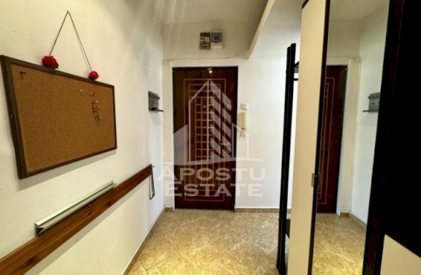 Apartament cu 2 camere, zona Girocului