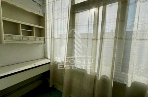 Apartament cu 3 camere, zona Dacia