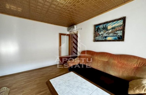 Apartament cu 3 camere, zona Dacia