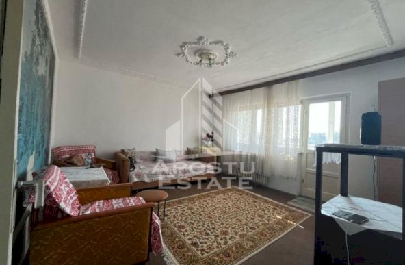 Apartament cu 3 camere, decomandat, situat in zona Sagului