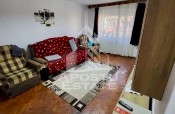 Apartament cu 2 camere, mobilat si utilat, zona Soarelui