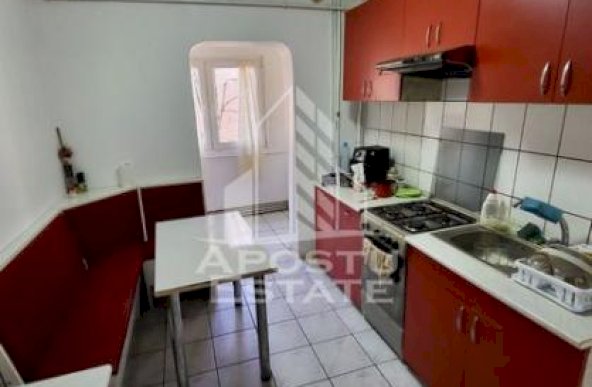 Apartament cu 2 camere, mobilat si utilat, zona Soarelui