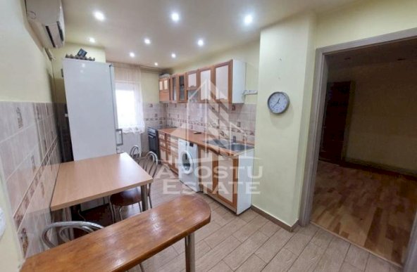 Apartament cu 3 camere în zona Lipovei, mobilat, PetFriendly