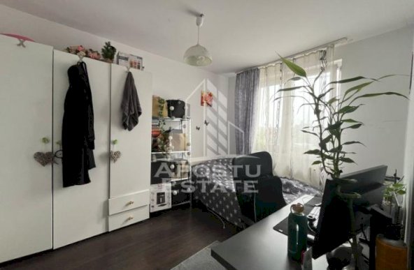 Apartament cu 3 camere,decomandat,mobilat si utilat, Spitalul Judetean