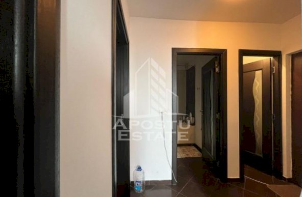 Apartament cu 3 camere,decomandat,mobilat si utilat, Spitalul Judetean