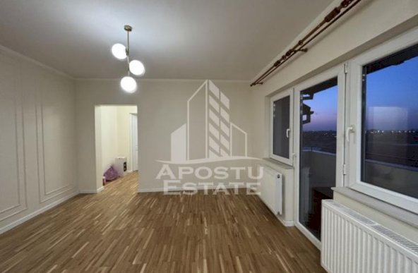 Apartament cu 4 camere in zona Dambovita, decomandat