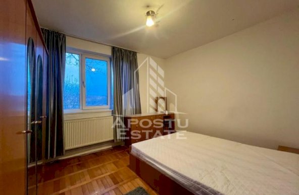 Apartament cu 2 camere, etaj intermediar, zona Lipovei