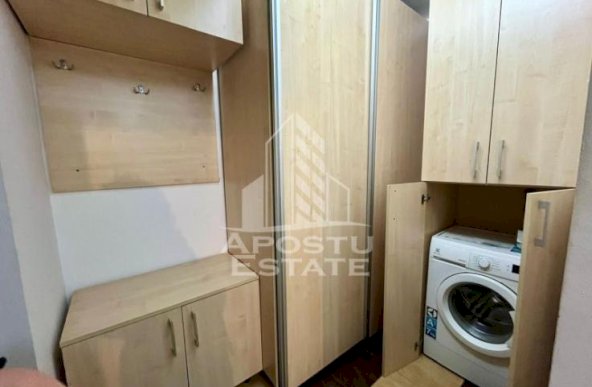 Apartament cu 2 camere, etaj intermediar, zona Lipovei